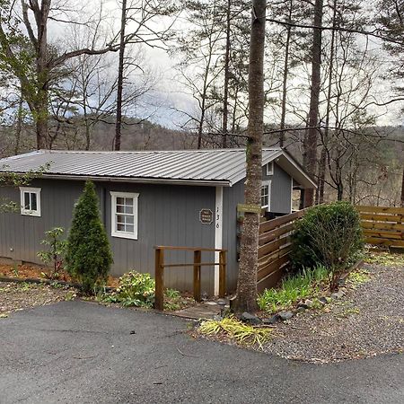Convenient Cottage-Hot Tub, 4 Minutes To דלונגה מראה חיצוני תמונה